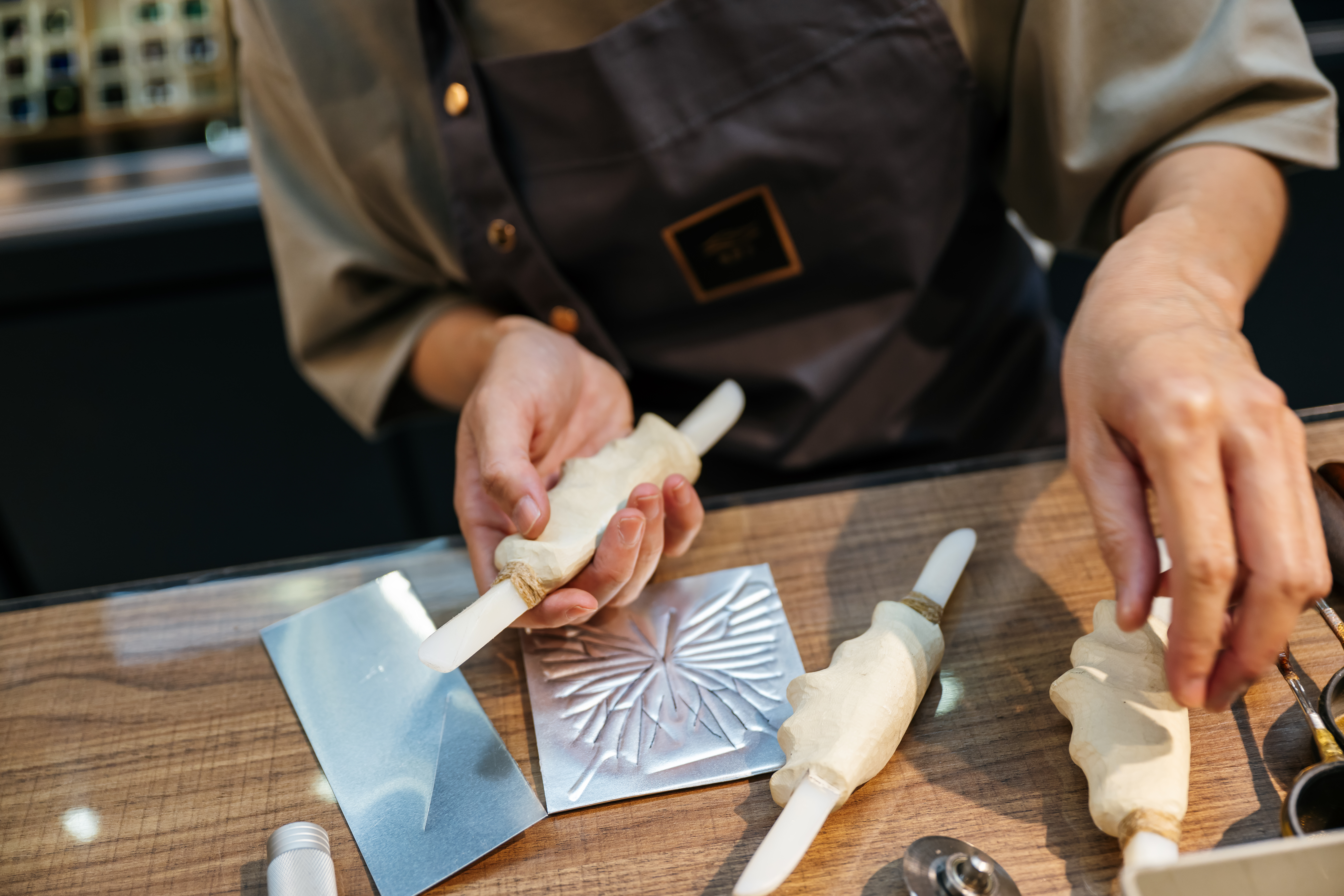 圖1. 傳玻者會特別設計屬於他們的製具(輔具)