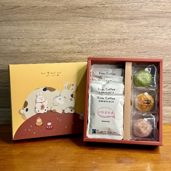 輕月時光禮盒（月餅咖啡組）